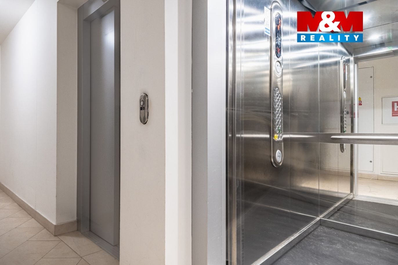 Prodej bytu 3+kk, 90 m², Praha, ul. Mantovská