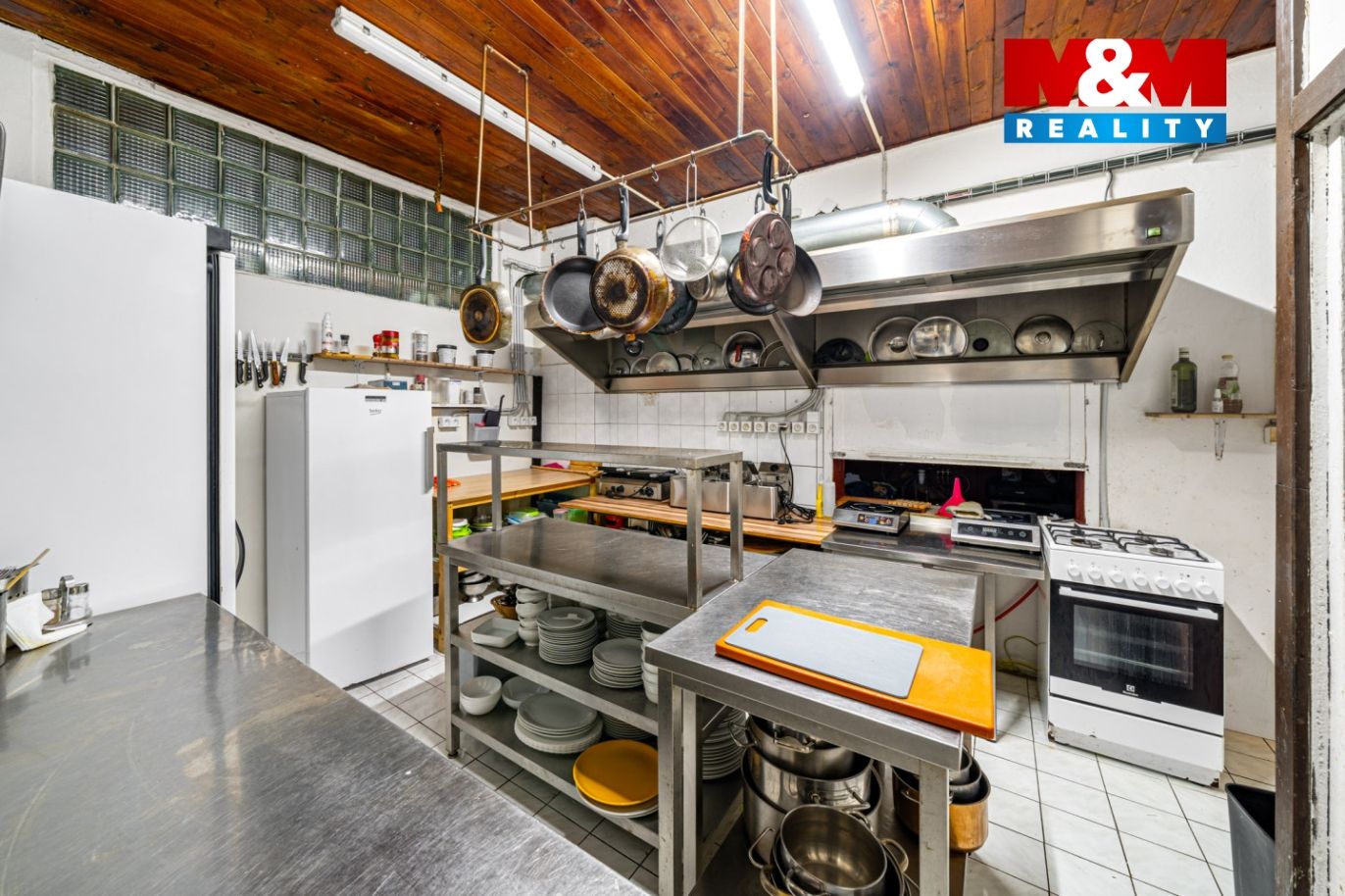 Prodej rekreačního areálu- Kemp, 795 m², Mezirolí