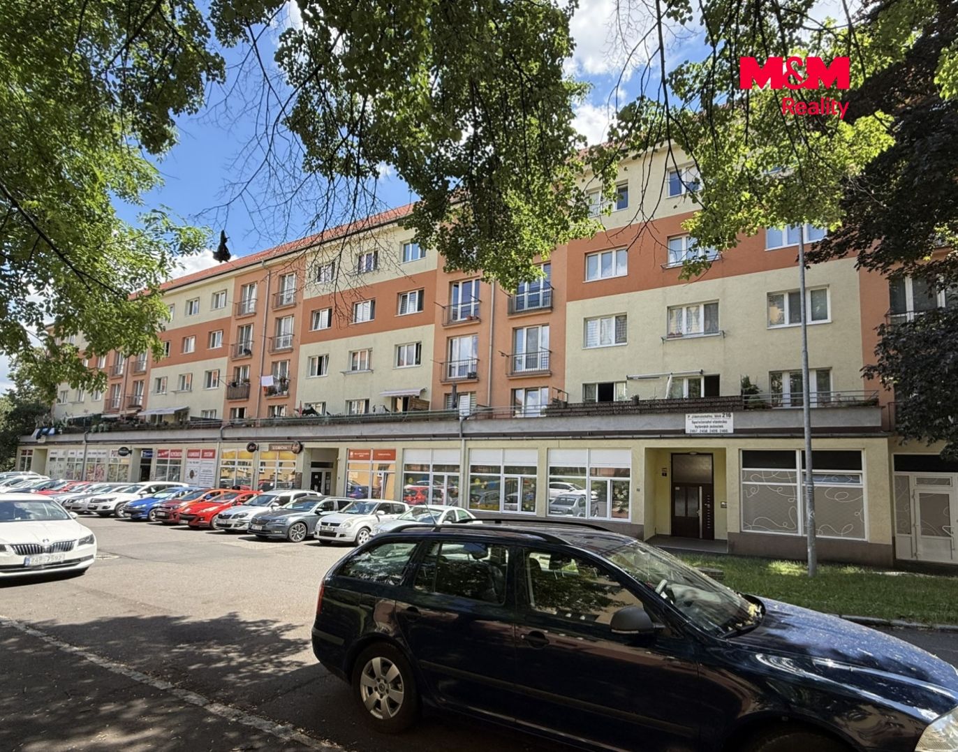 Dům