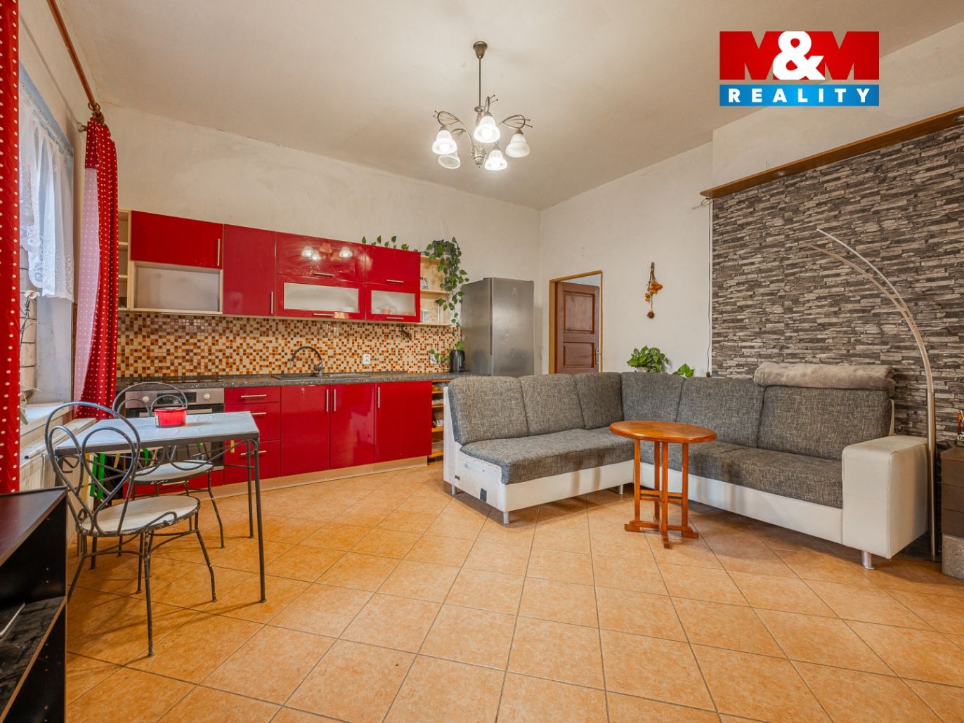 RODINNY DUM A RESTAURACE JIROVICE-47.jpg