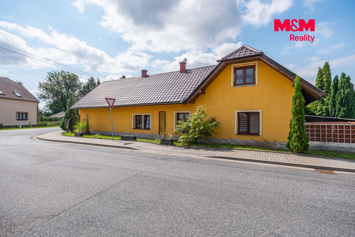 Dům