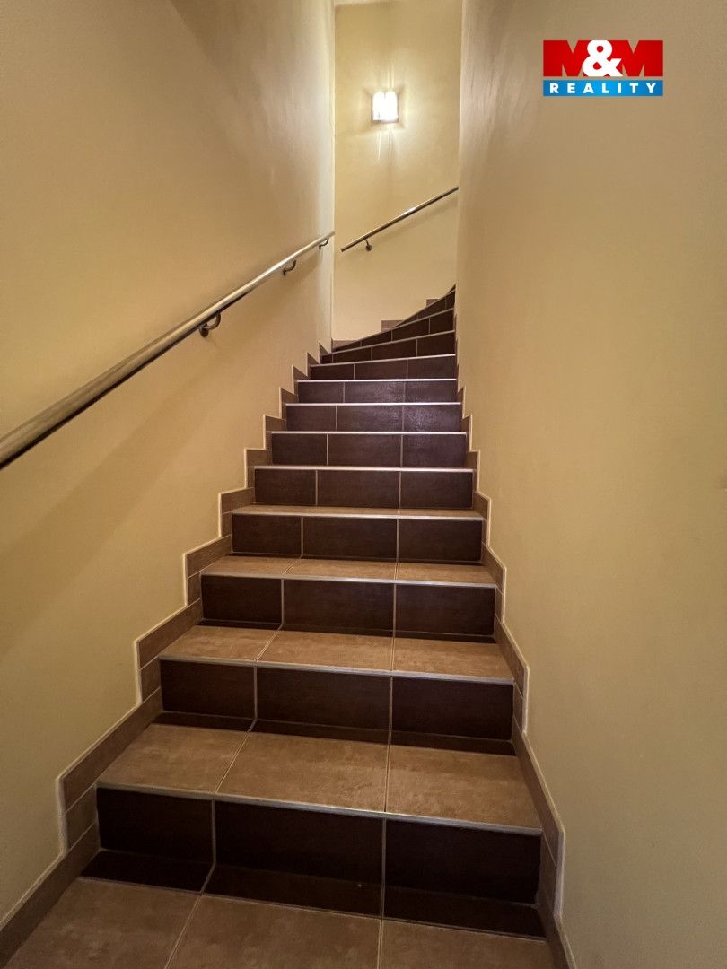 f13f8260-74ce-4c0d-8fdc-3d8416596e8a.jpeg