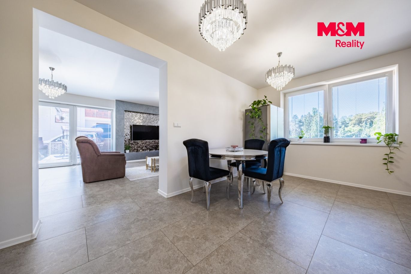 Prodej rodinného domu, 379 m², Mukařov, ul. Do Vrchu