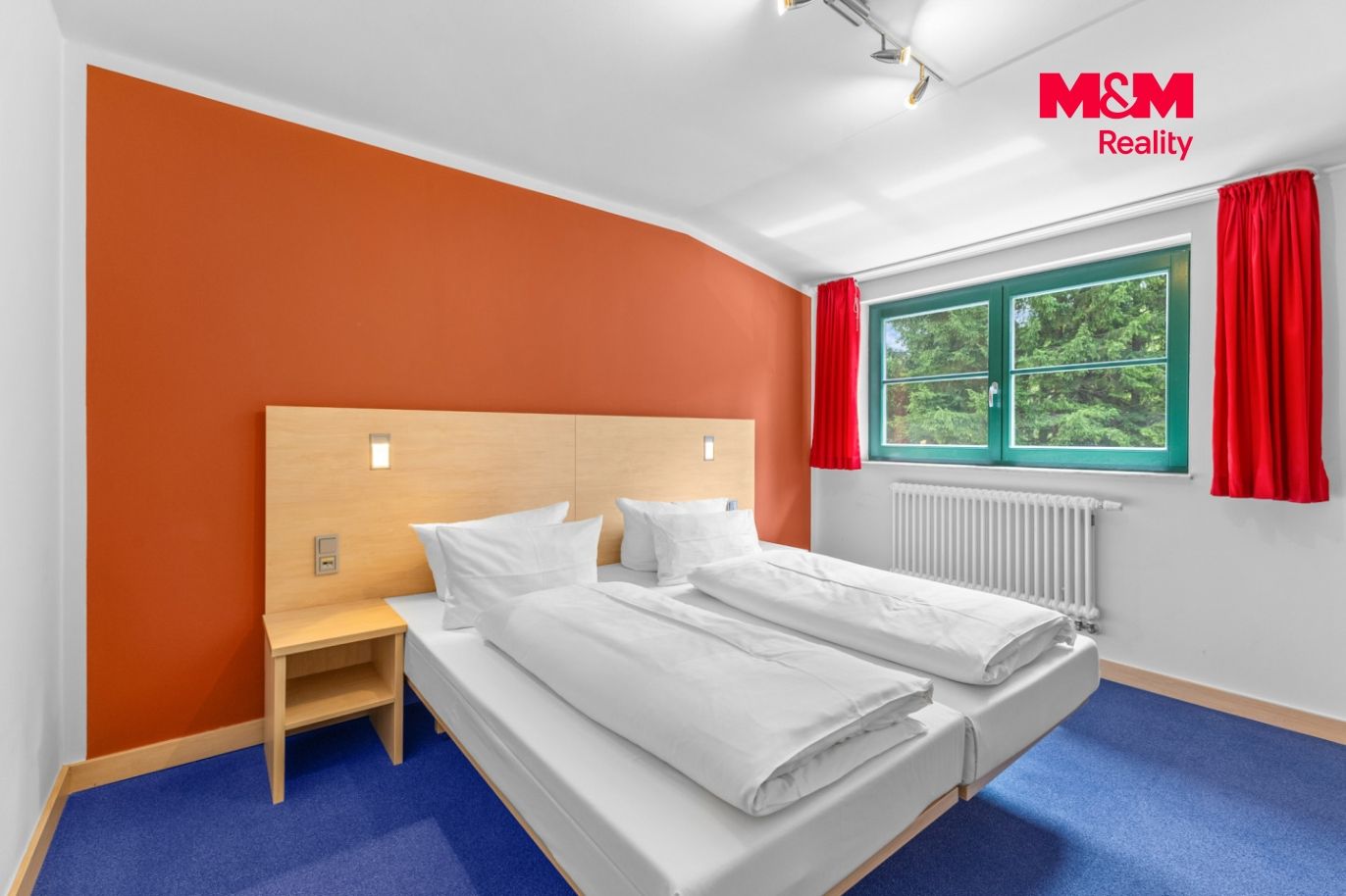 045.jpg