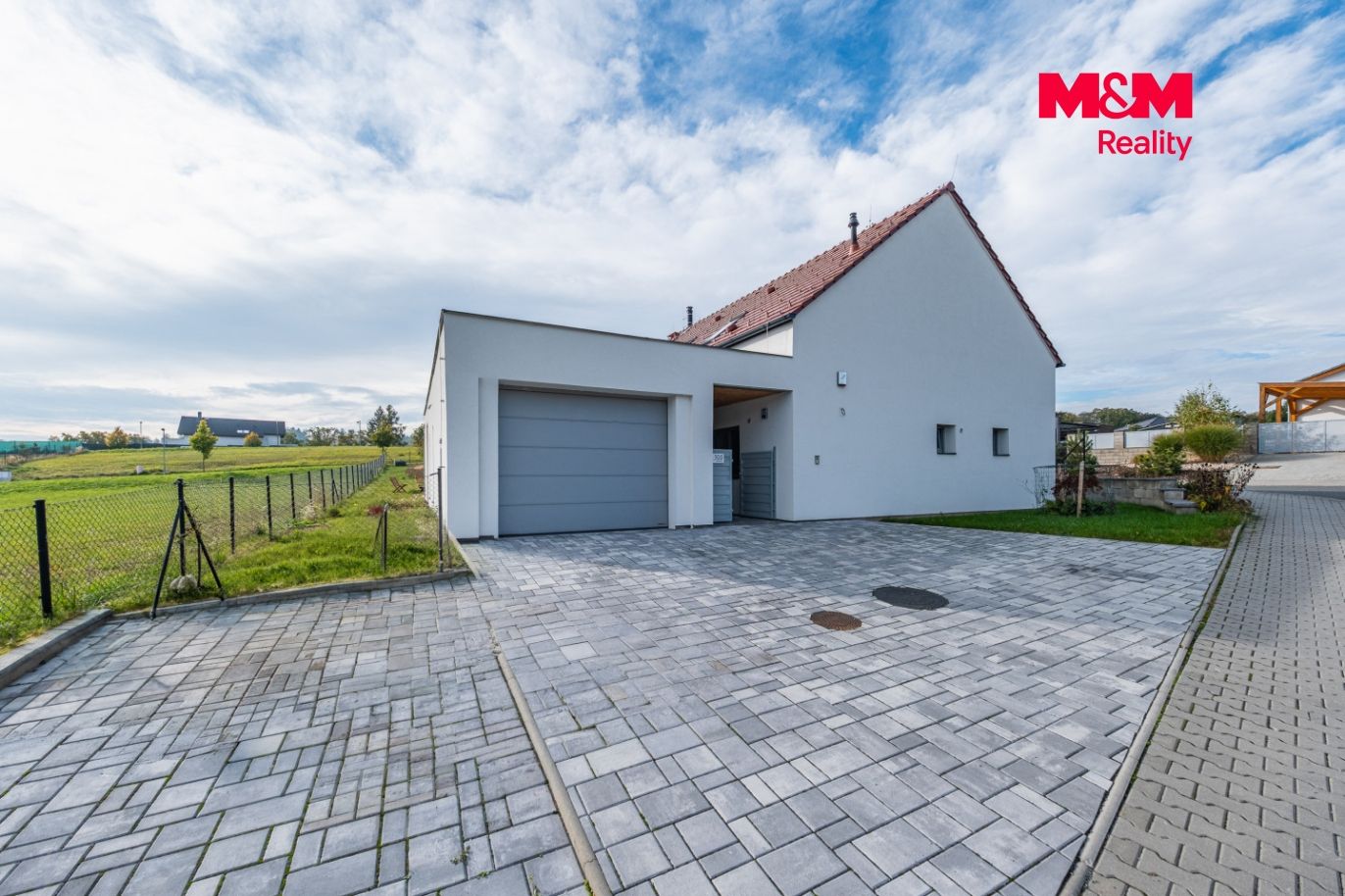 Prodej rodinného domu, 221,47 m², Dolní Lomnice, ul. Smrková