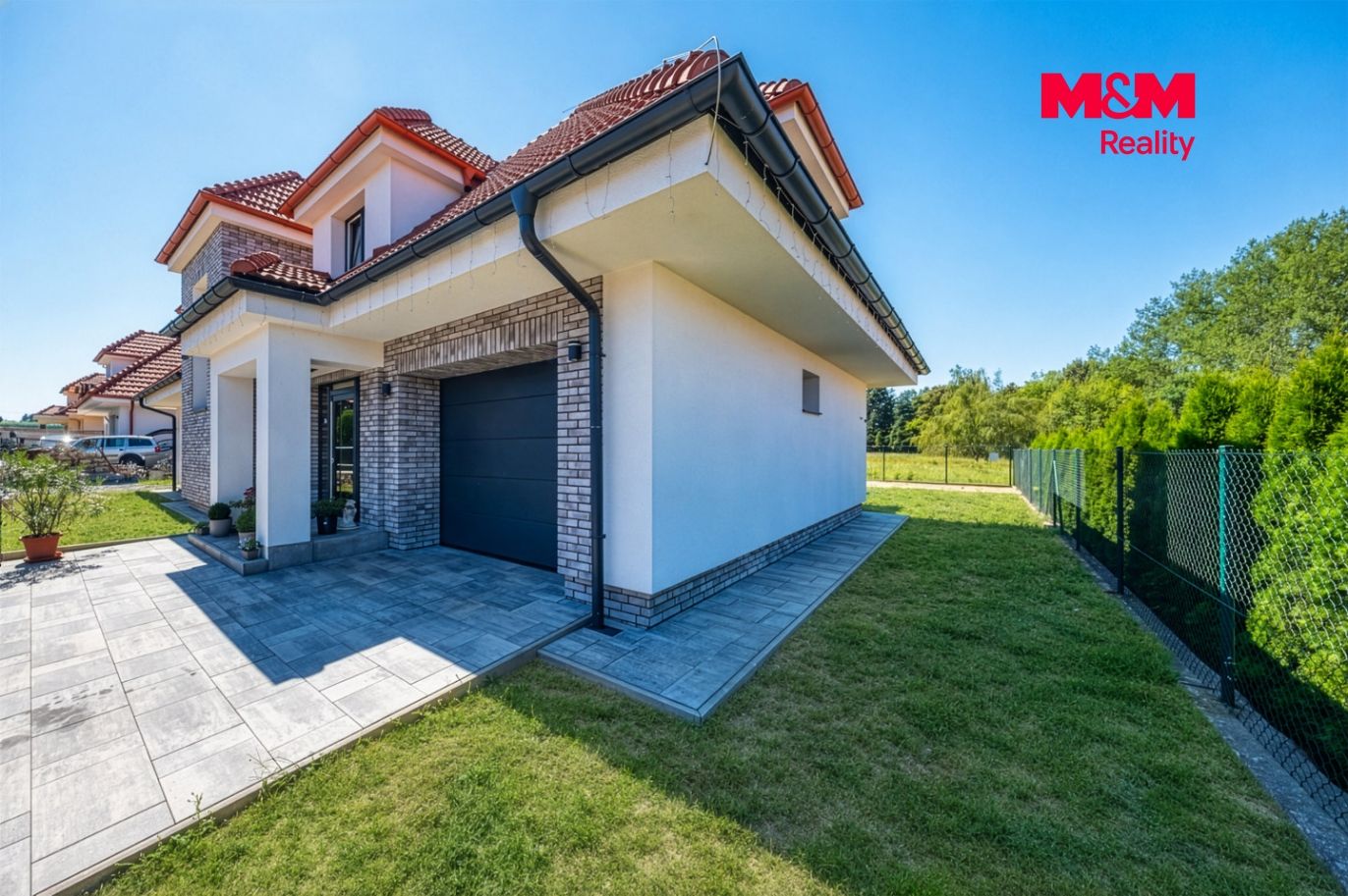 Prodej rodinného domu, 379 m², Mukařov, ul. Do Vrchu