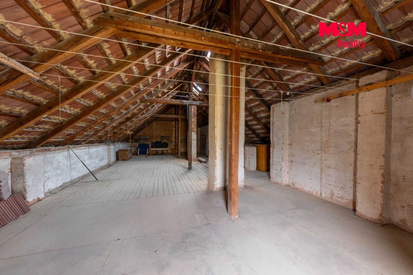 8D9A3814-HDR.jpg