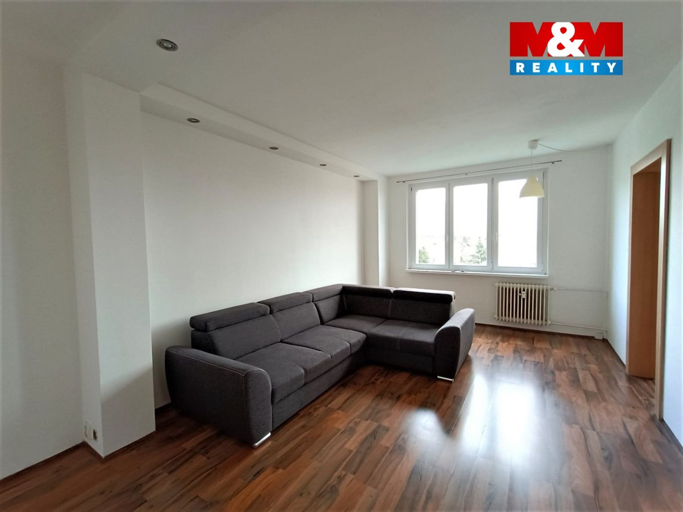 d45247ce-ce5c-4765-8a52-891b9e05e0a6.jpg