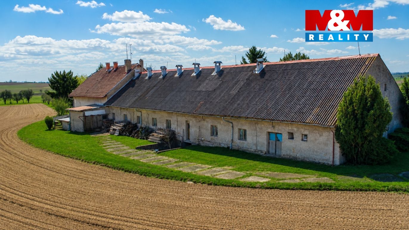 Statek se stájemi