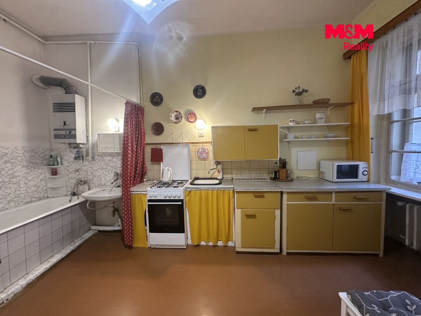 Kuchyň a koupelna