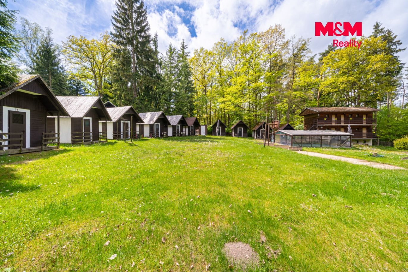 Pronájem rekreačního areálu- kemp, 795 m², Mezirolí
