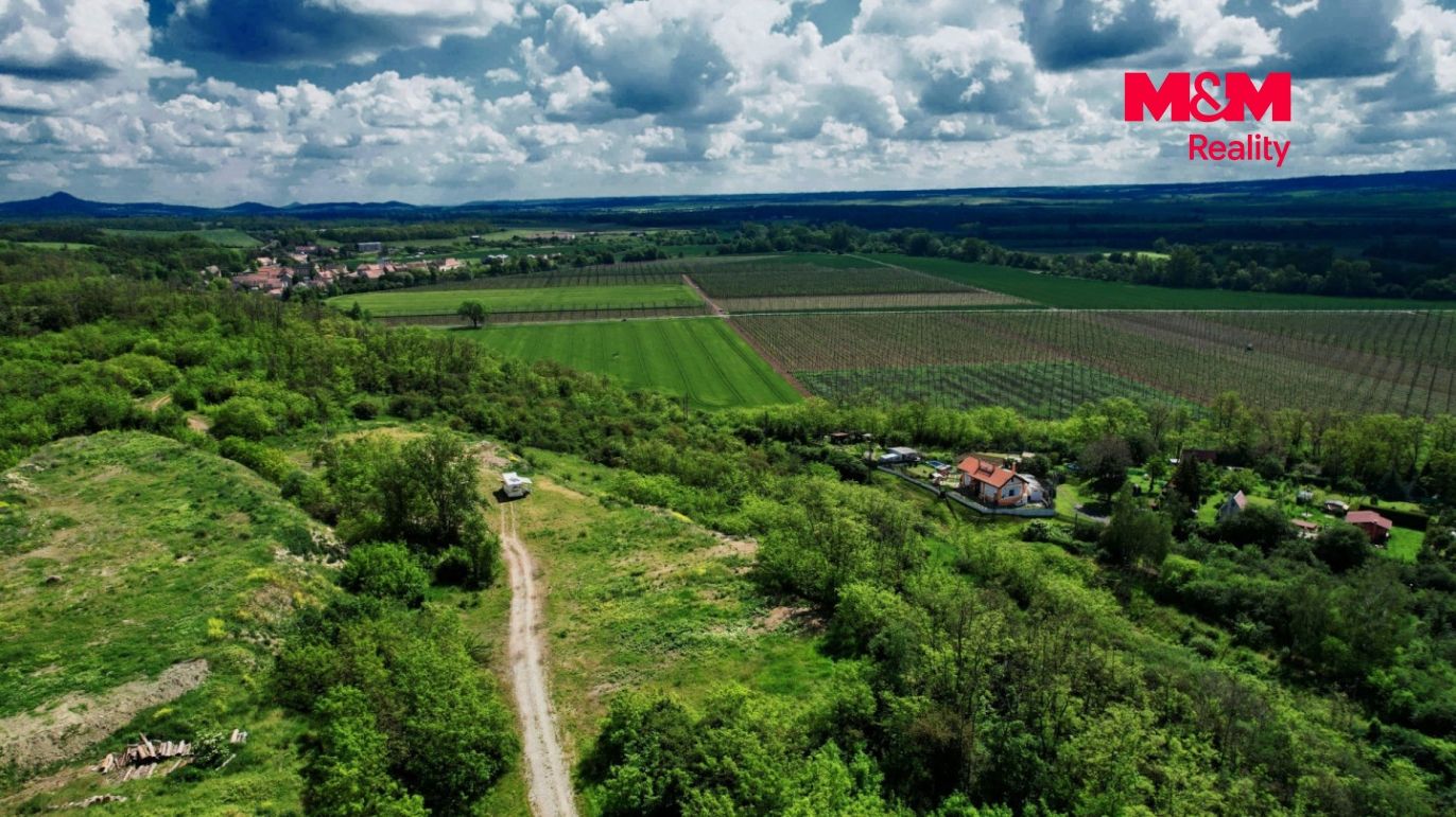 Pohled na pozemek