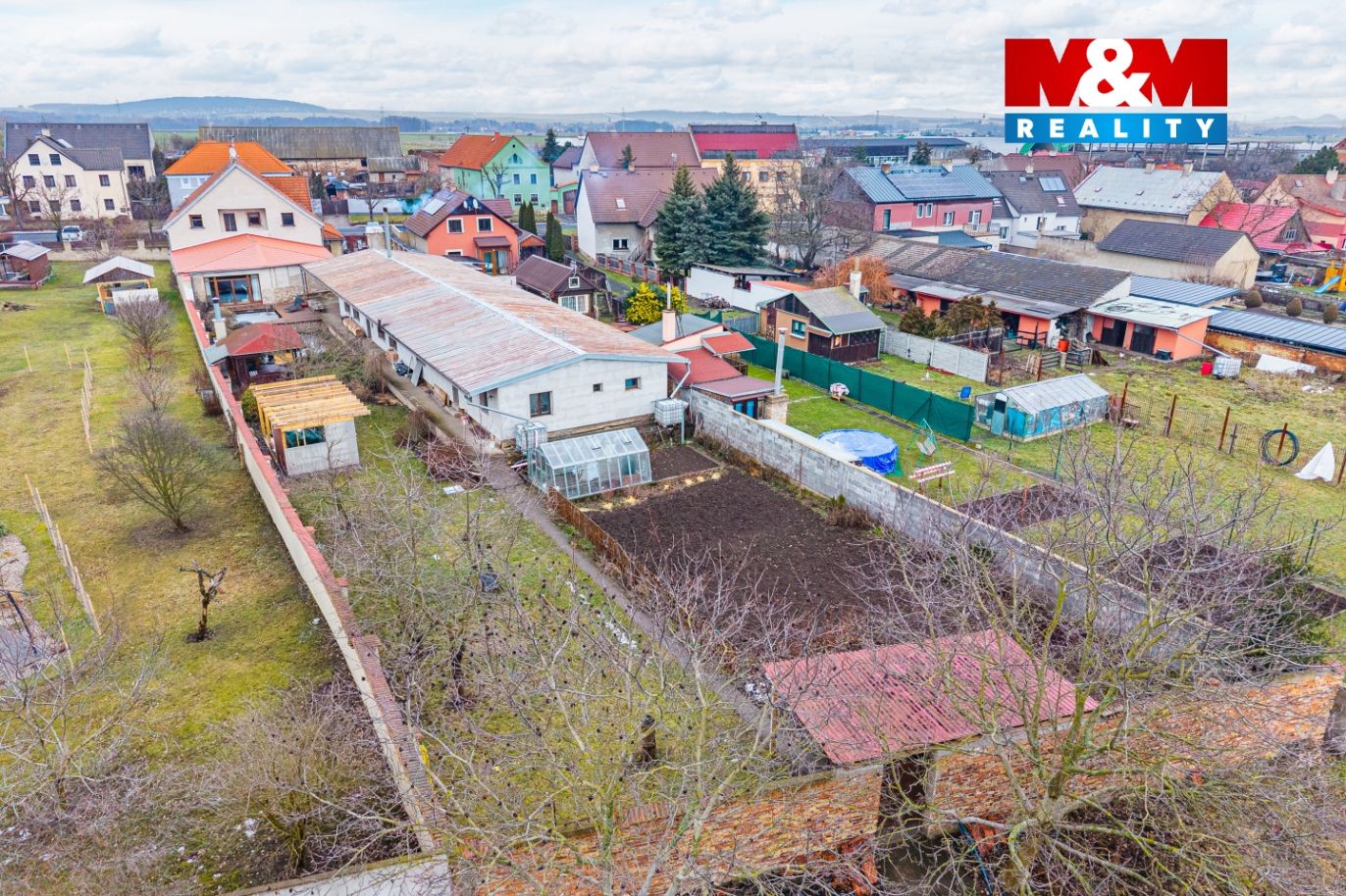 Pozemek se zahradou