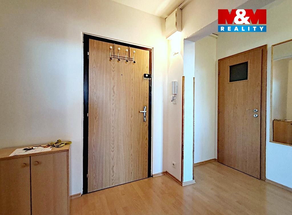 edited_hall2.jpg