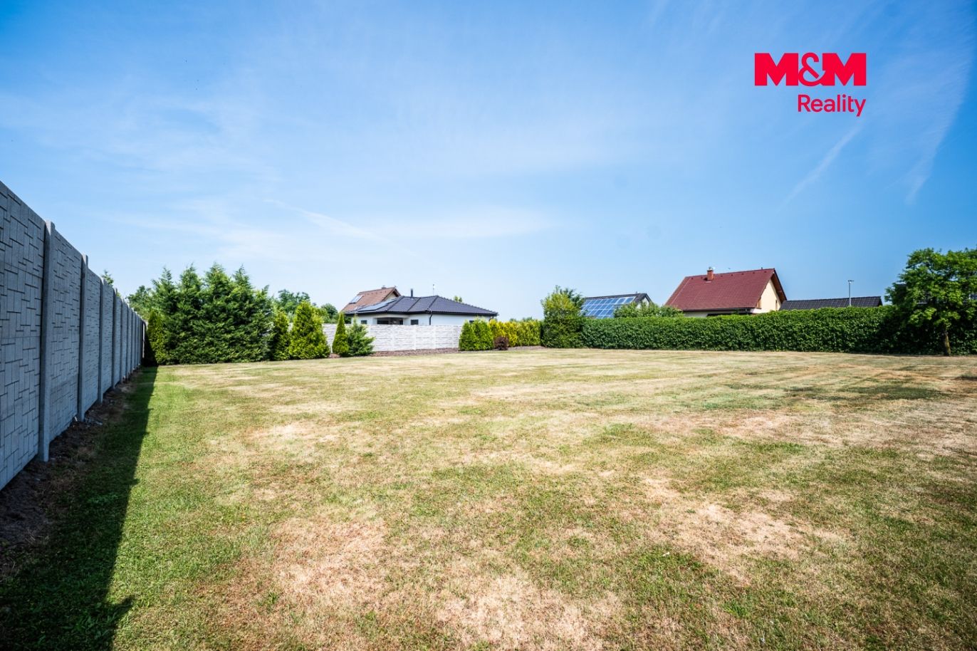 web_017_20260629_MM_Reality_pozemek_Martinice (1).png