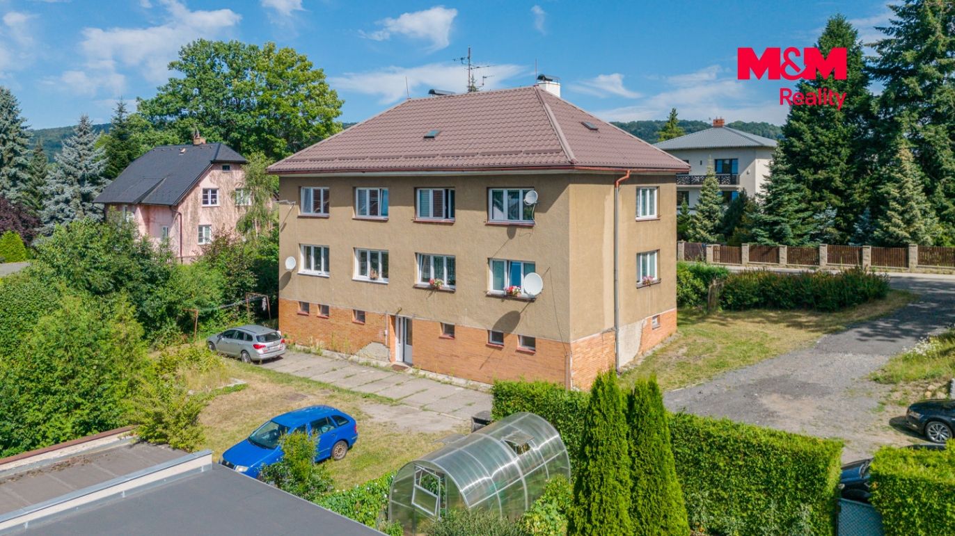 Dům