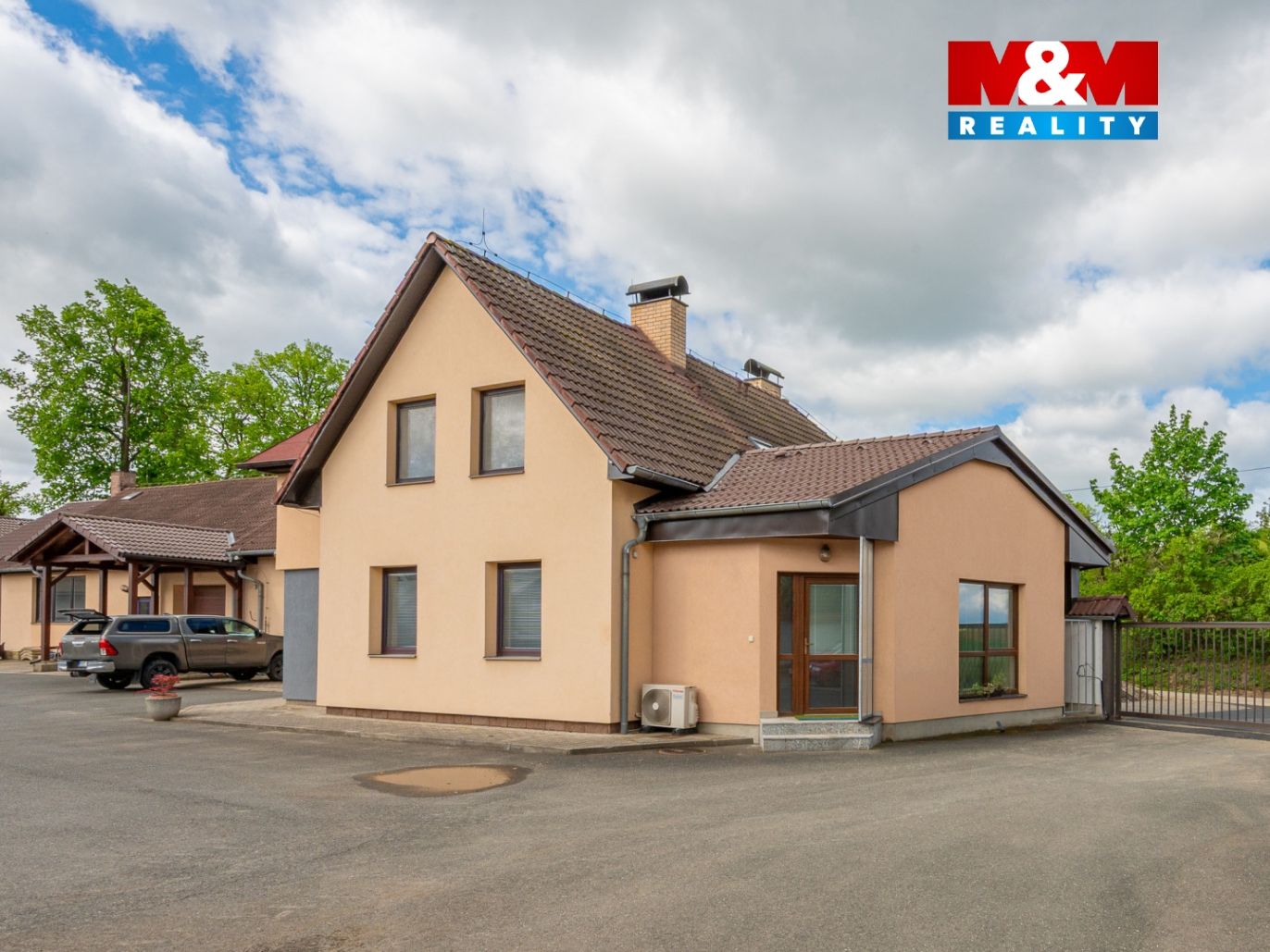 KOMERCNI PROSTORY MILOVANICE-2.jpg