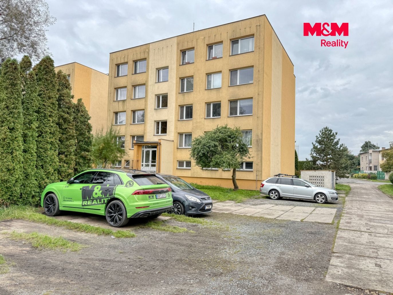 Dům