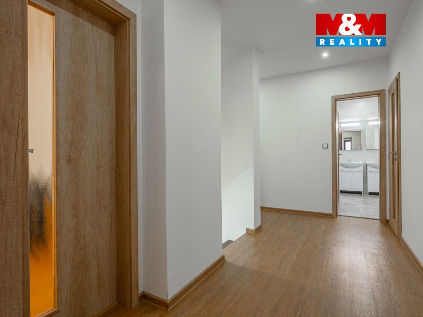 Prodej rodinného domu, 450 m², Neustupov