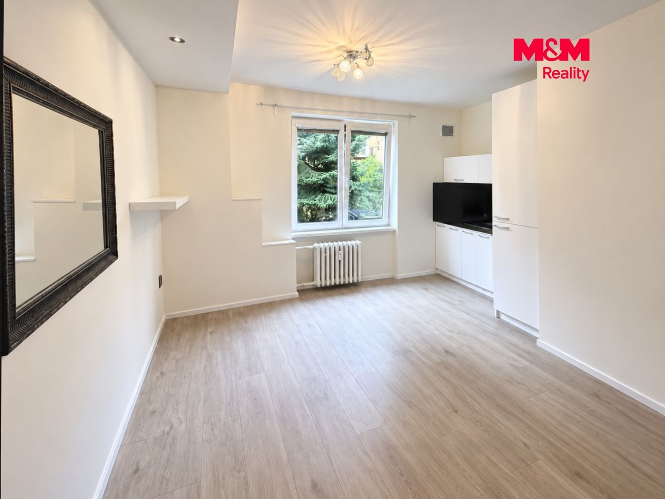 Pronájem bytu 1+kk, 21 m², Liberec, ul. Stavbařů