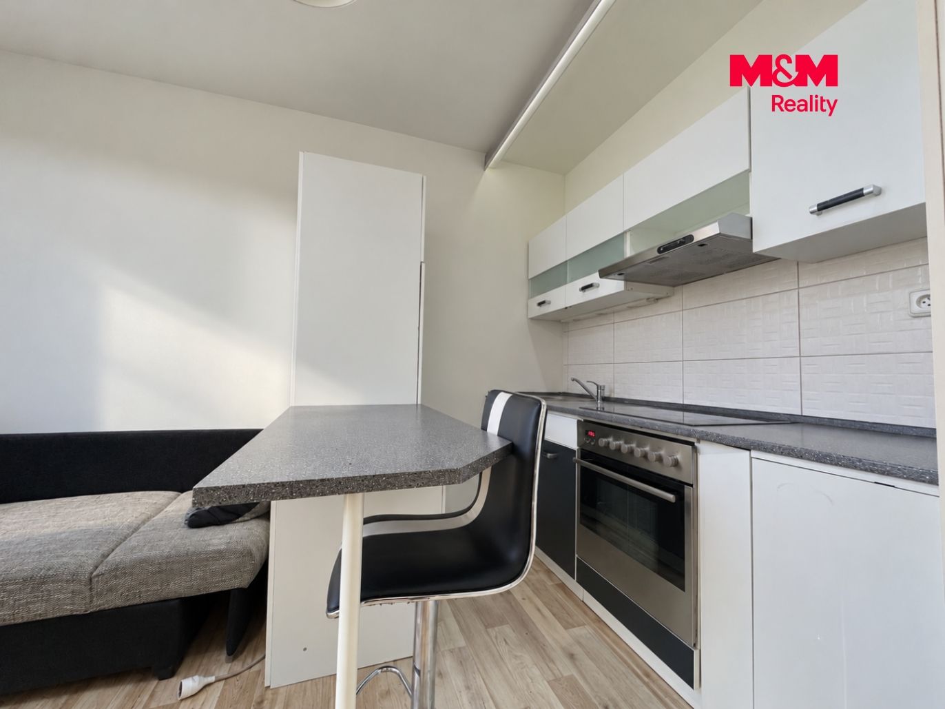 Pronájem bytu 1+kk, 20 m², Chomutov, ul. Bezručova