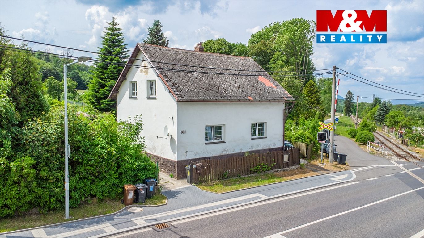 Dům