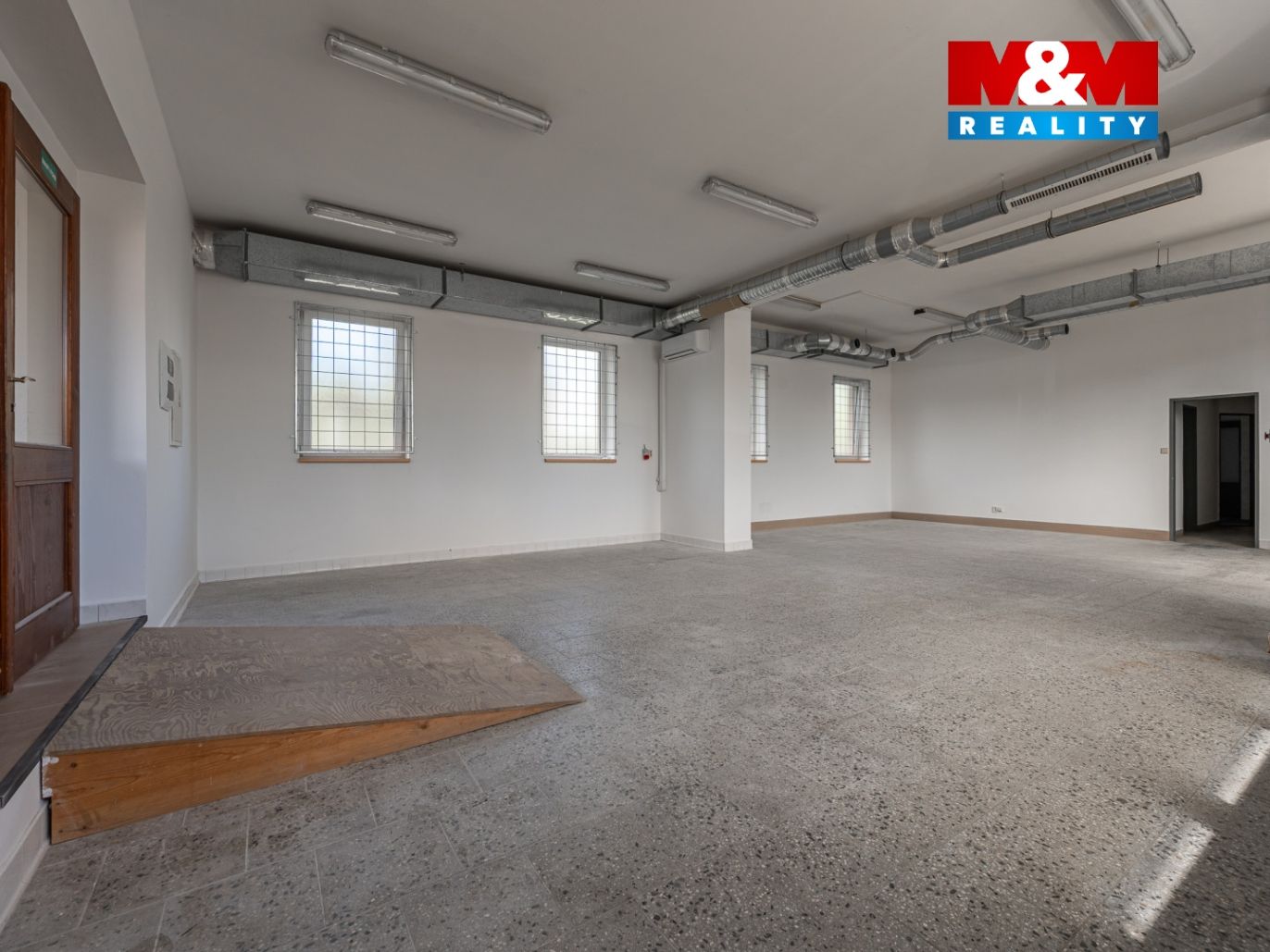 KOMERCNI PROSTORY MILOVANICE-36.jpg