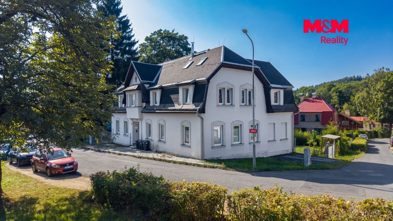 dům