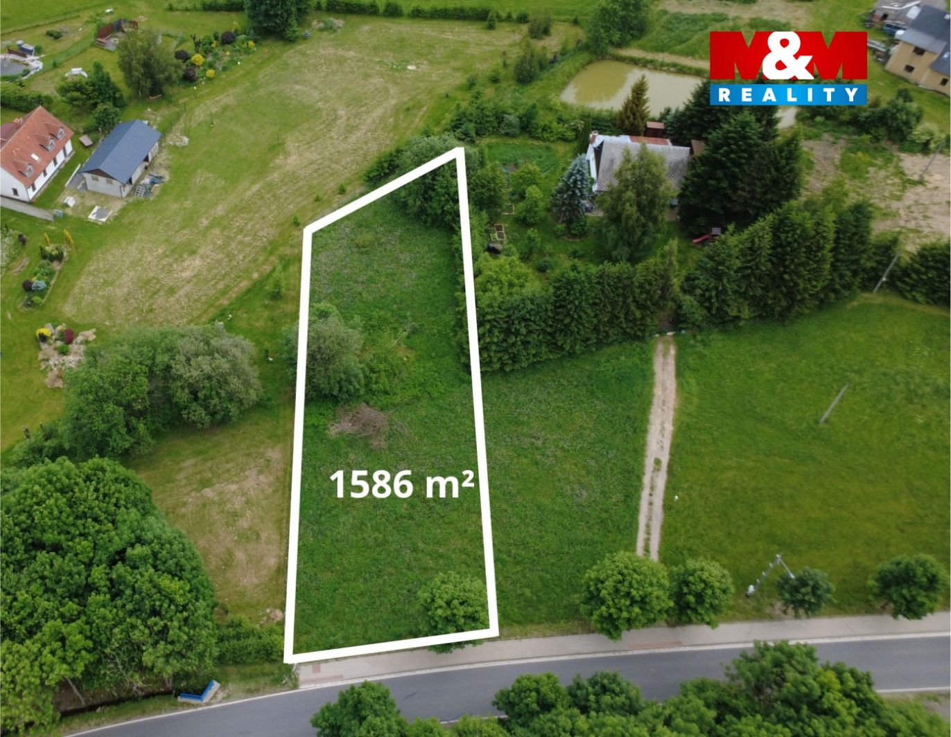 1586 m².jpg