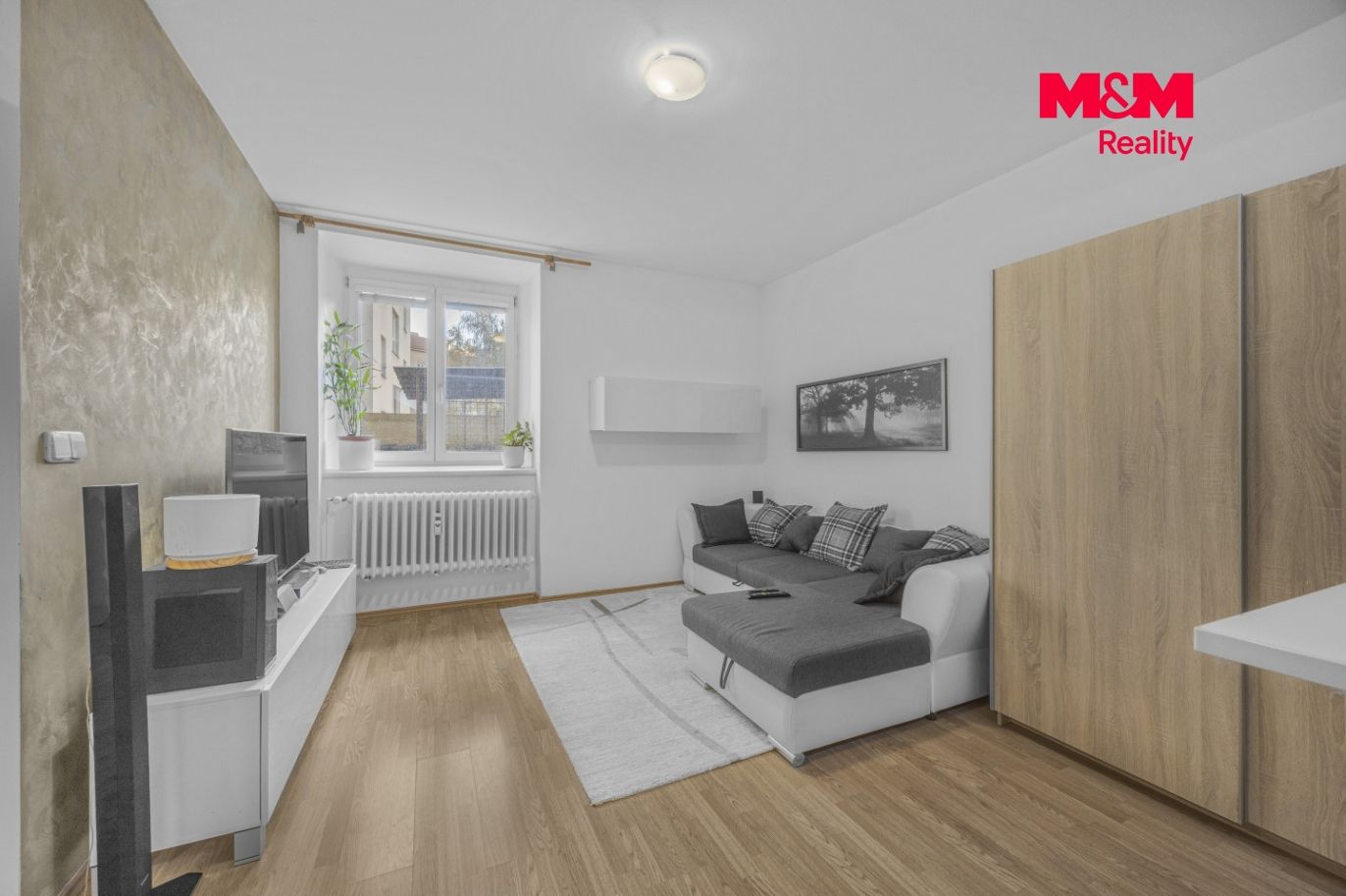 Prodej bytu 2+kk, 42 m², Hradec Králové, ul. Resslova