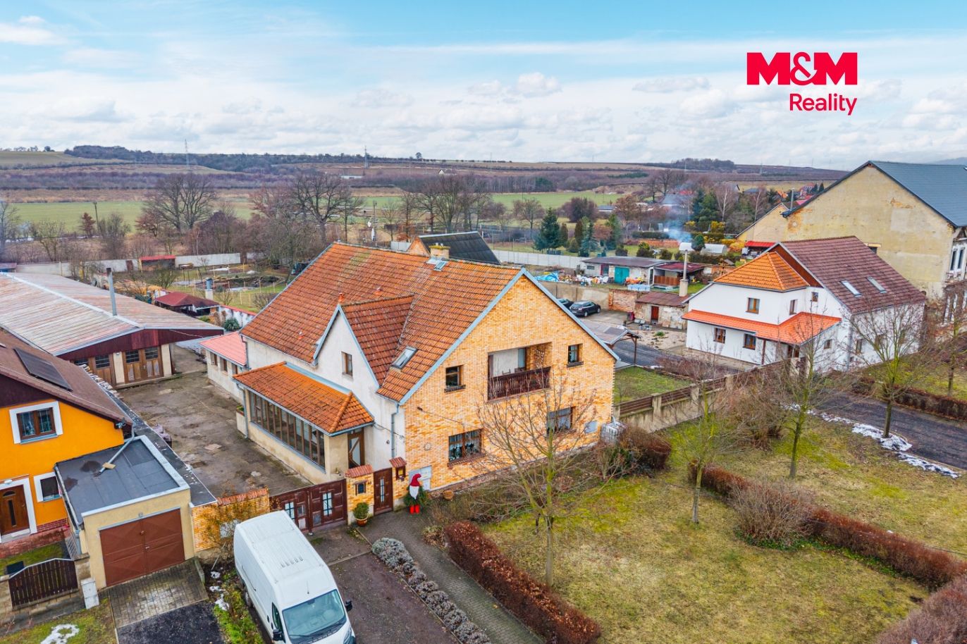 Dům