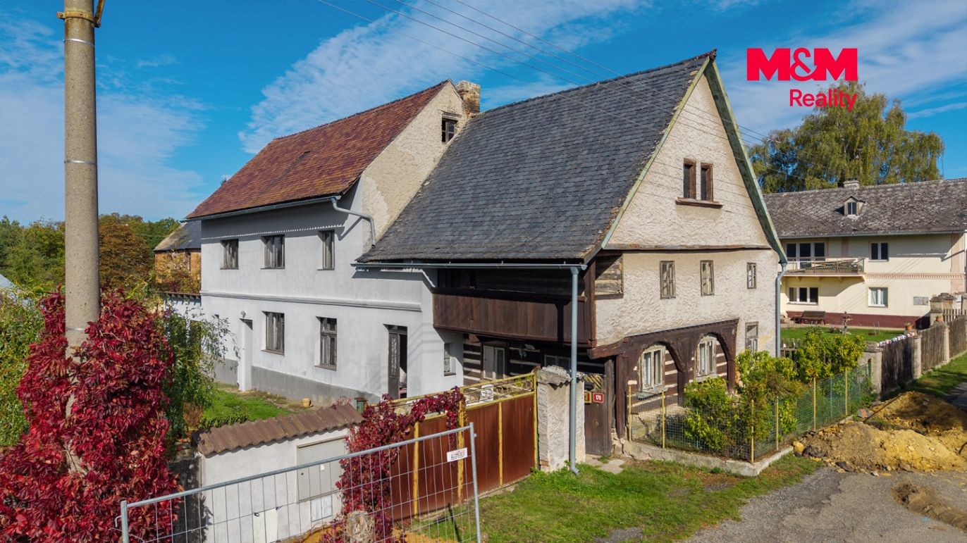 dům