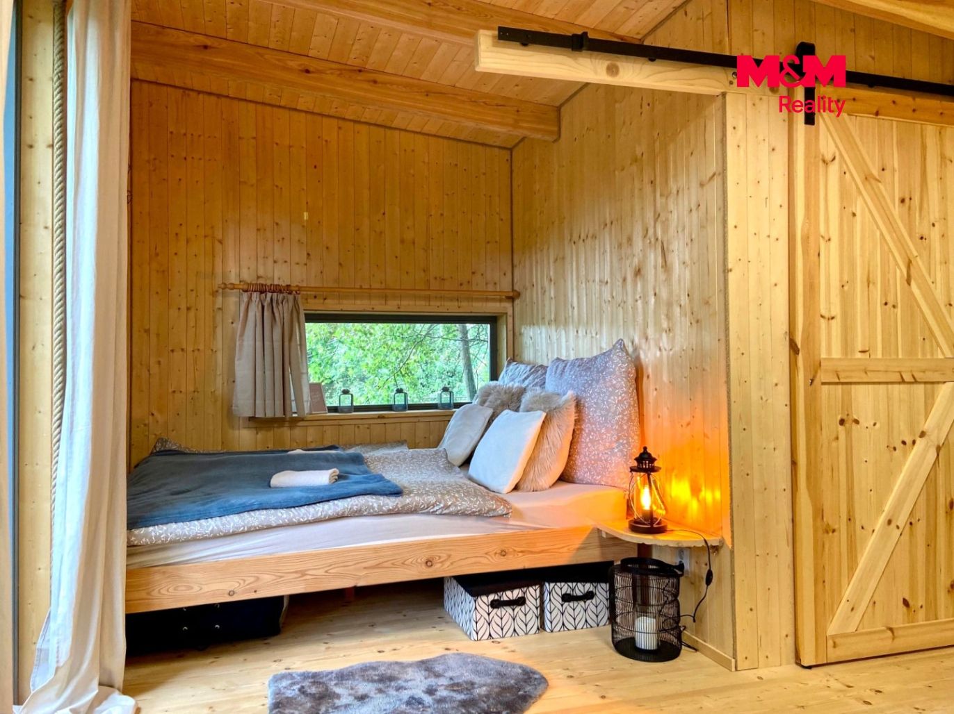 Tree House - pokoj