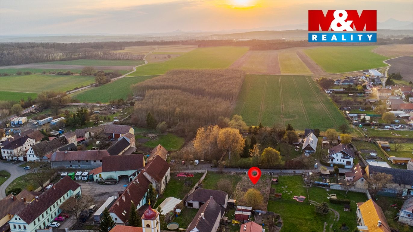 pohled na pozemek