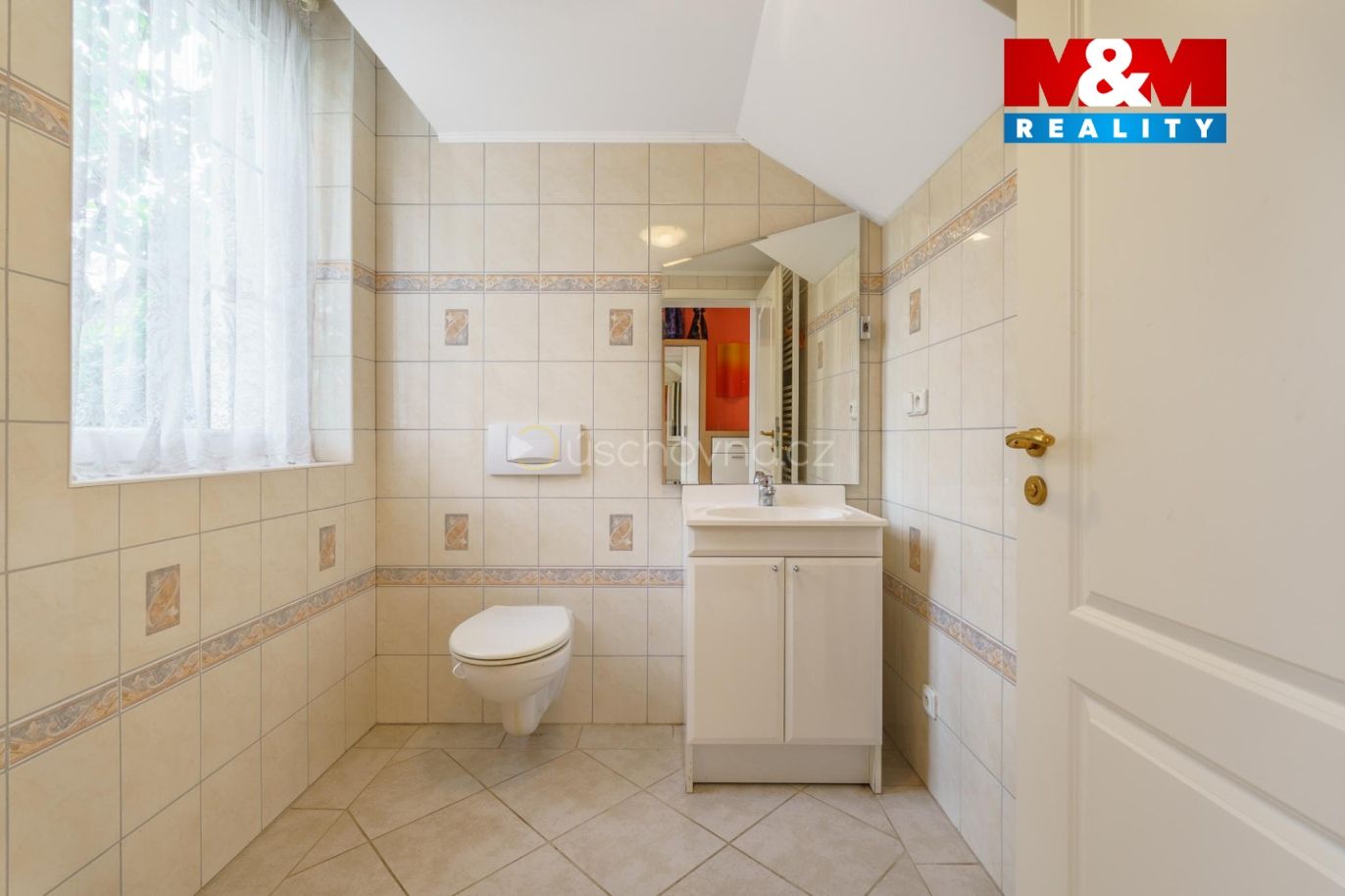 WC přízemí.jpg