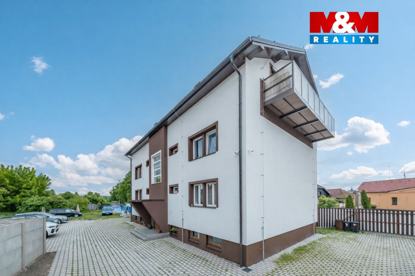 Dům