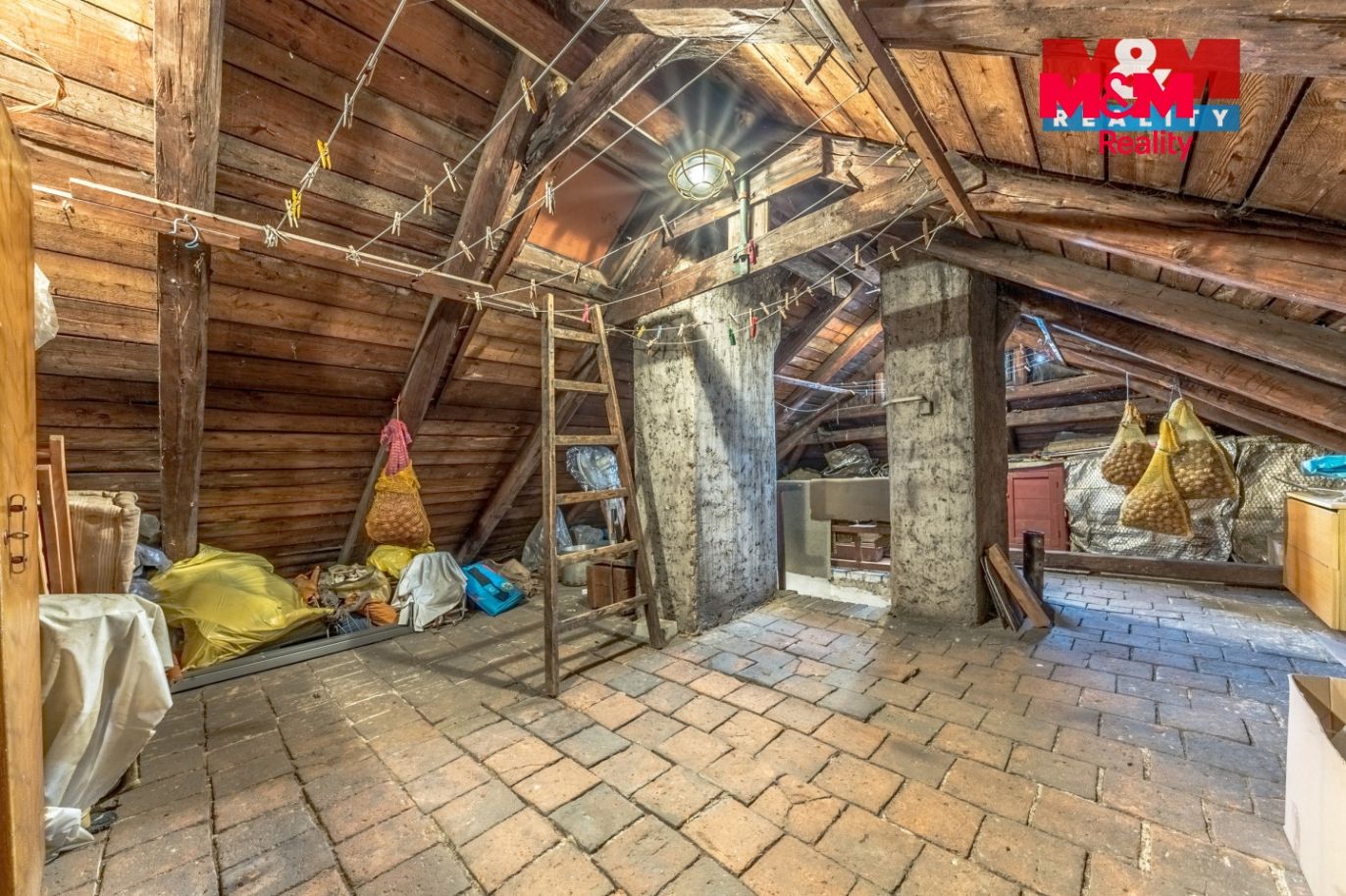 1d2cda95-b042-4067-8911-33e2471b3d48.jpg