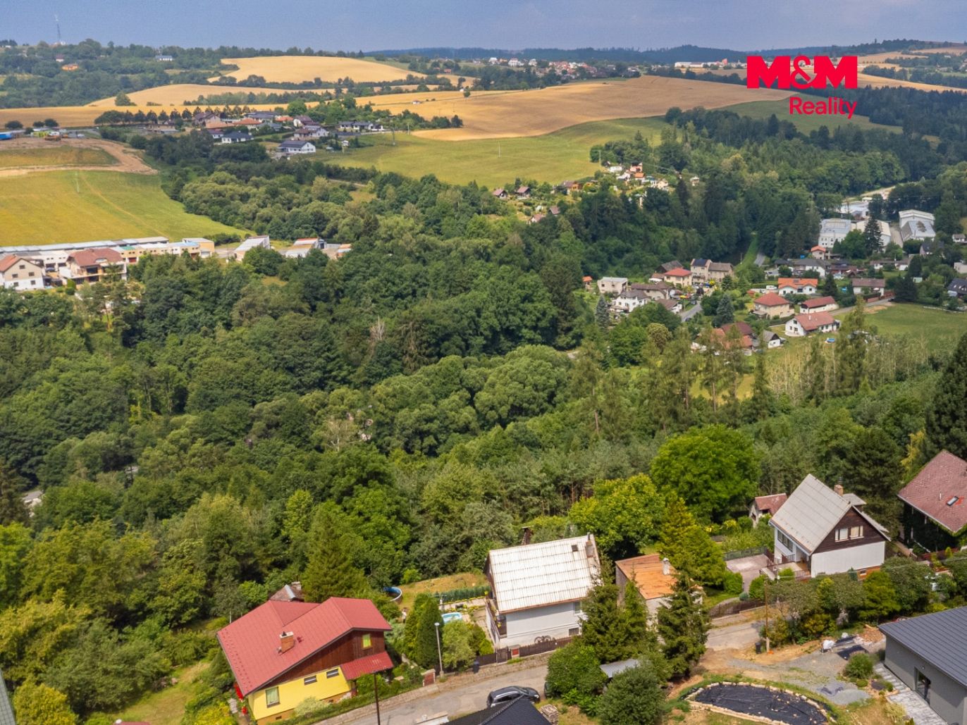 RD LEDEC NAD SAZAVOU DRON-10.jpg