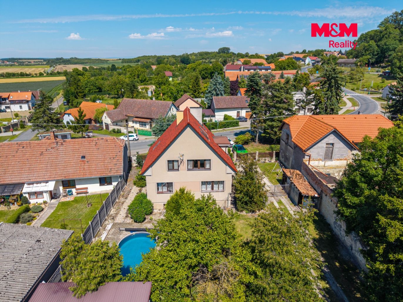 Dům