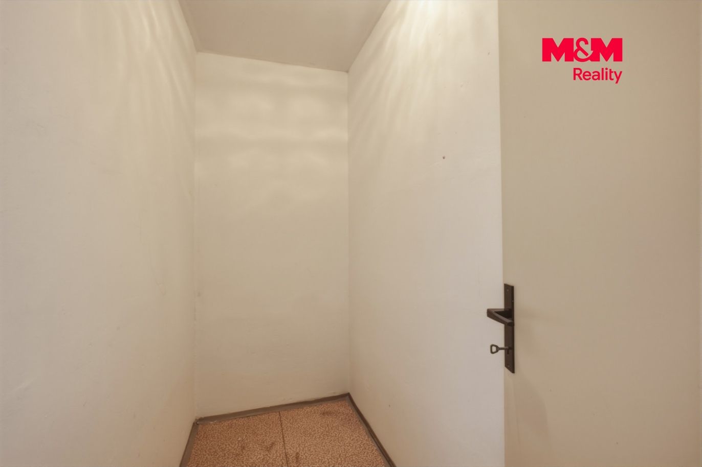 Realitni╠ü fotografie - Louny - Michaela Krejs╠îi╠ükova╠ü - 11.jpg