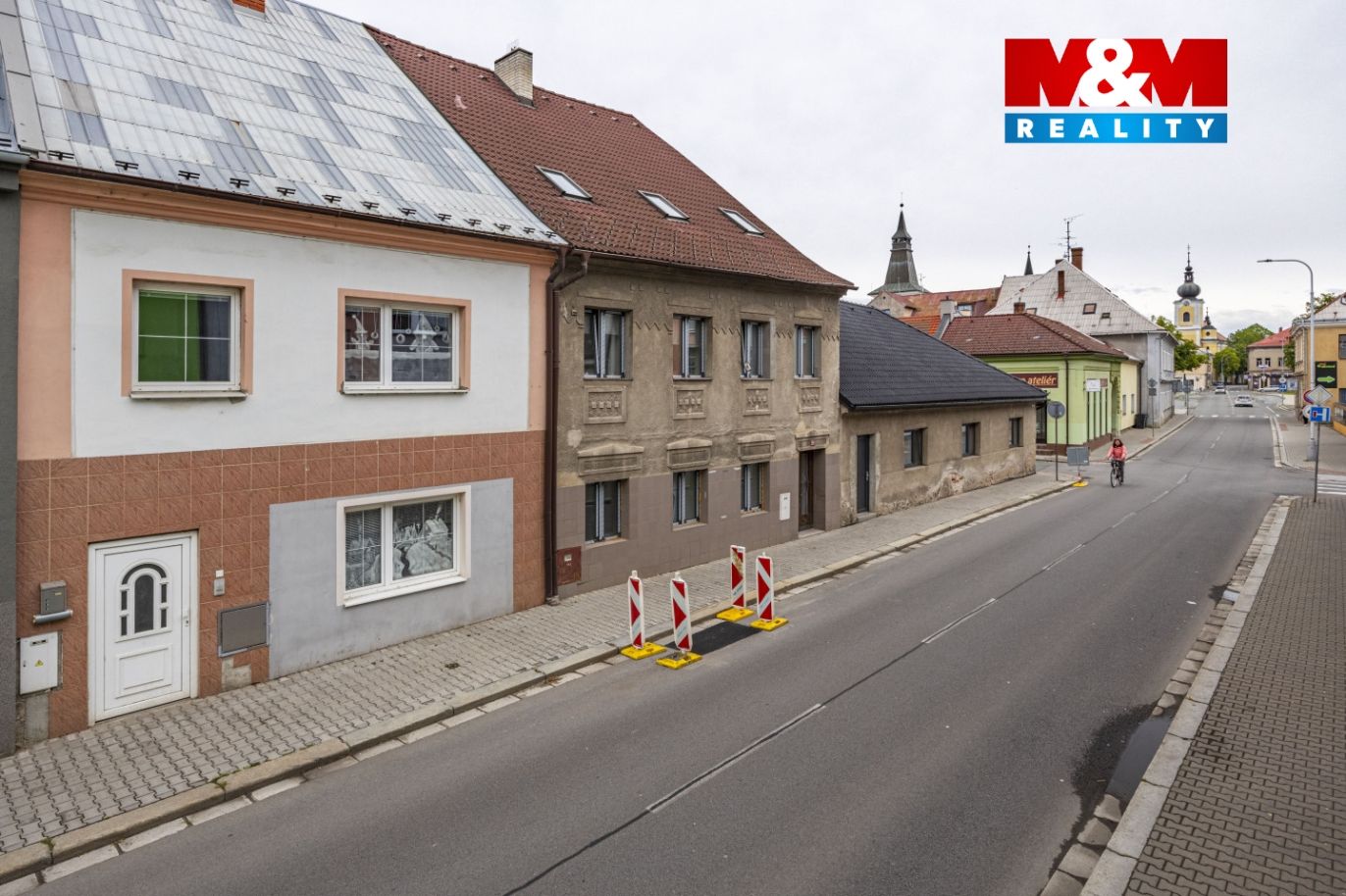 Dům