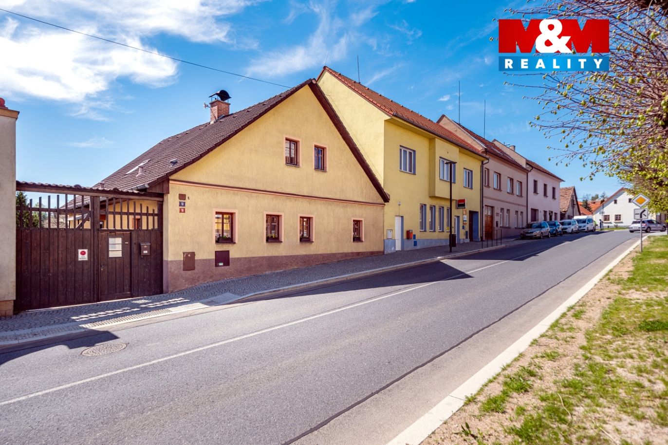 Prodej rodinného domu v Divišově, ul. Horní náměstí