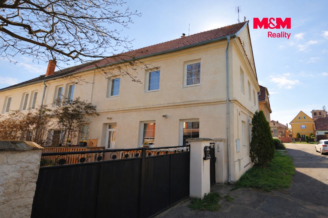 dům