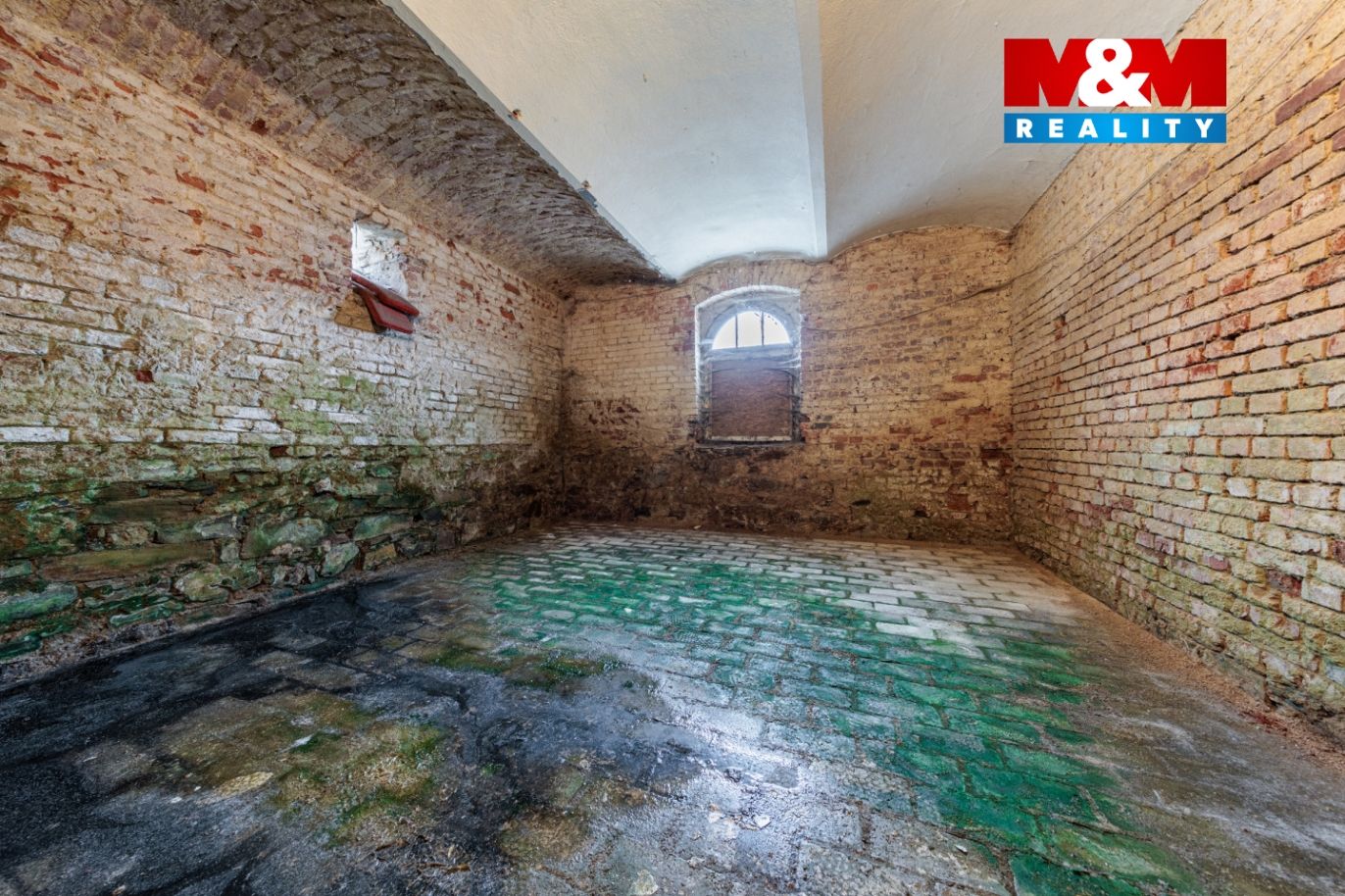 044A1858-HDR.jpg
