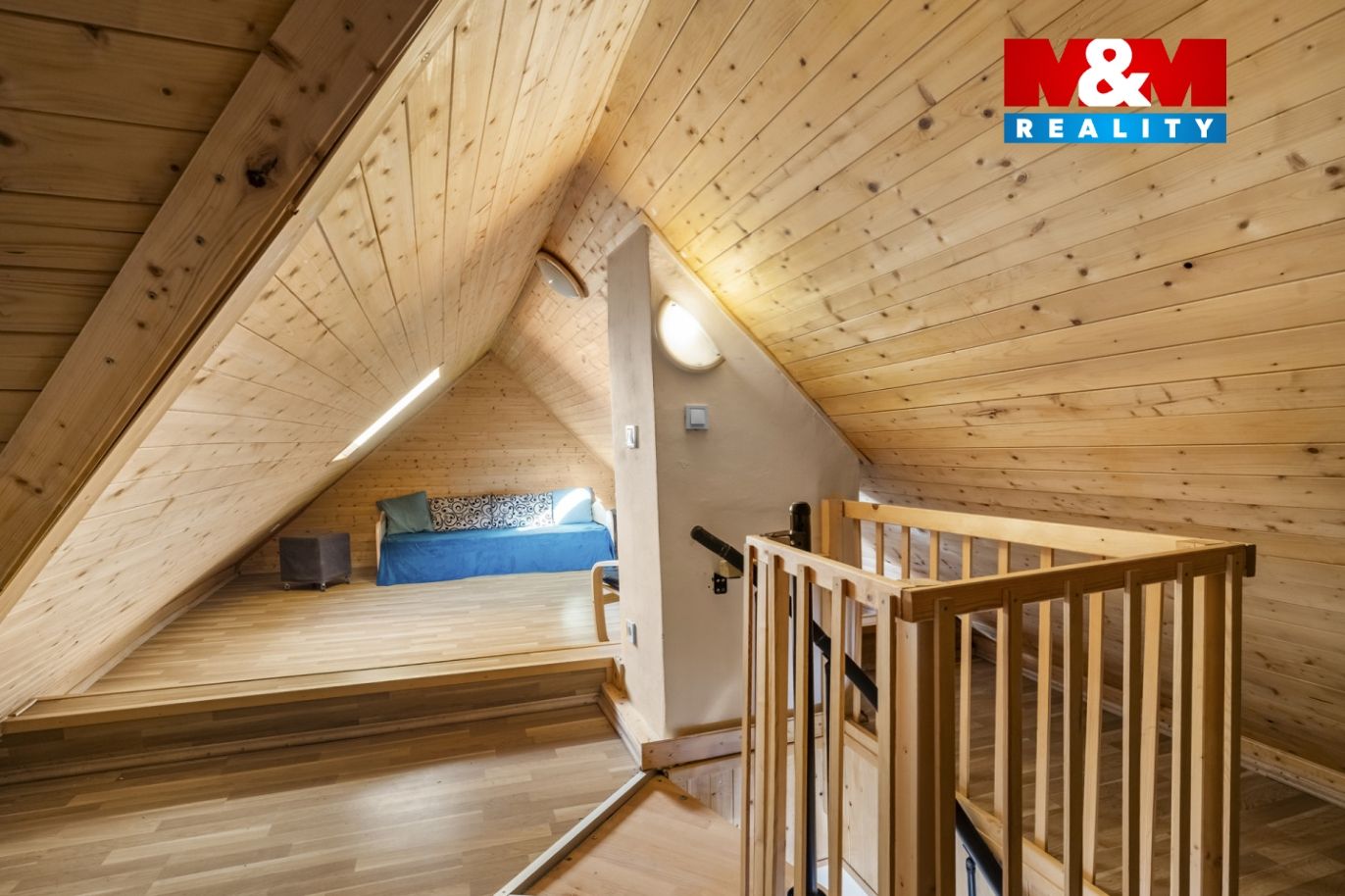9D7A0100-HDR.jpg