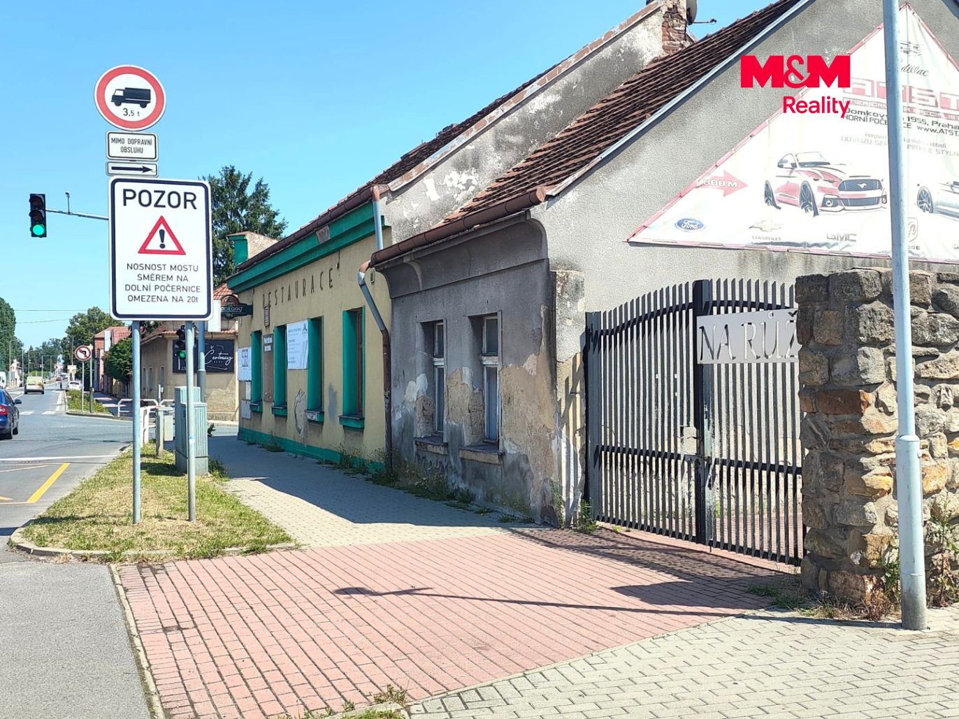 Pohled z ulice Náchodská