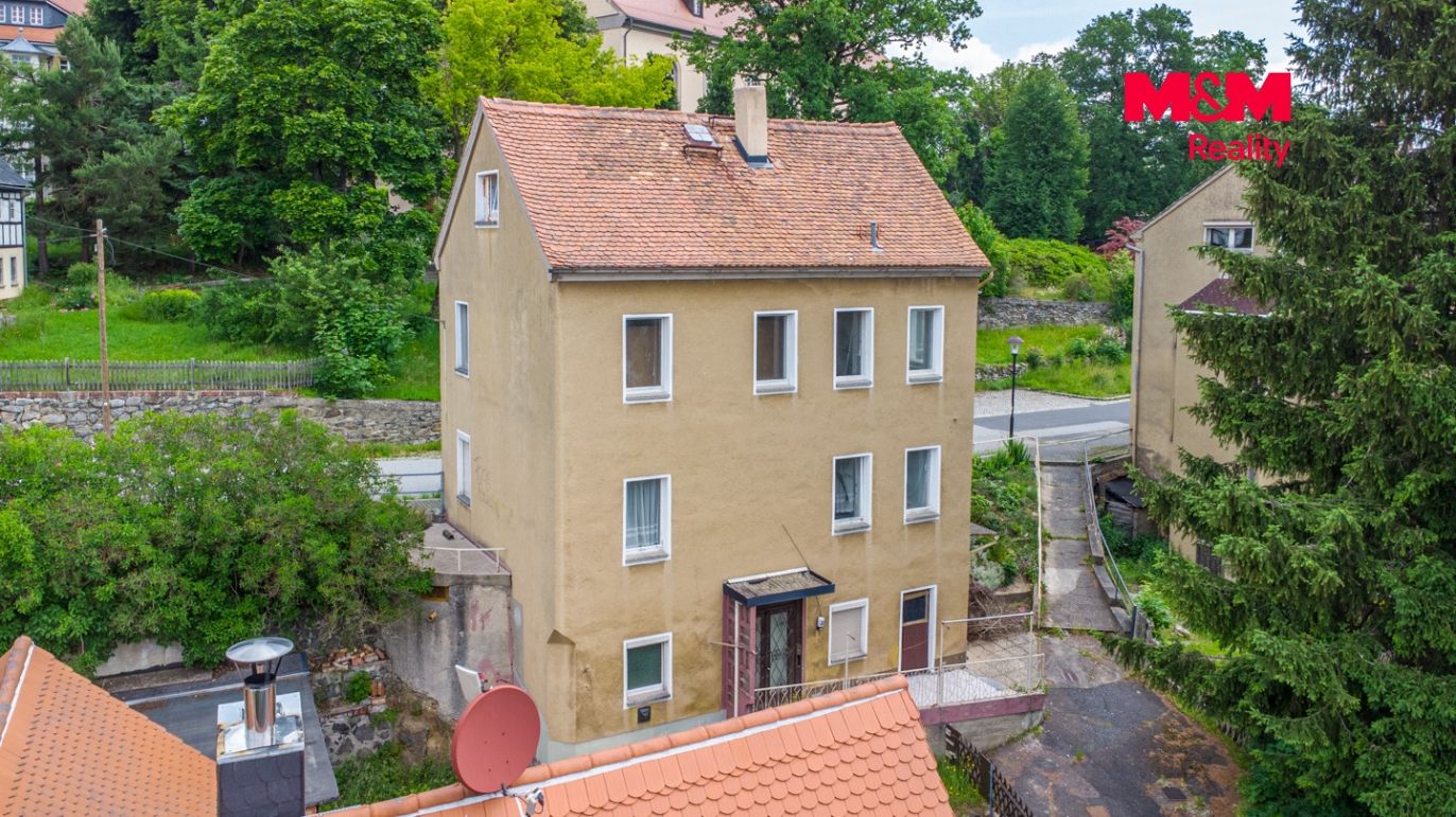 Dům zadní strana