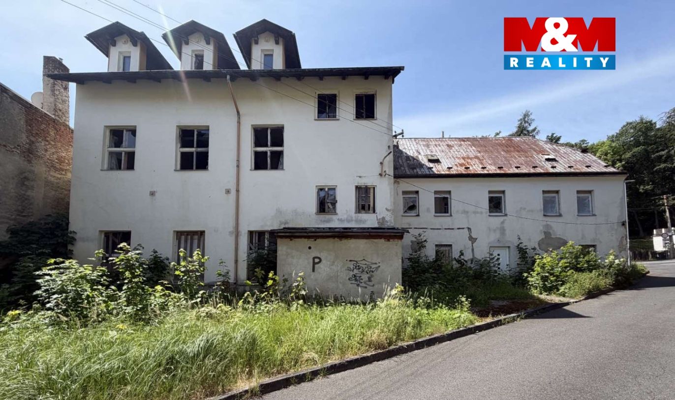 dům