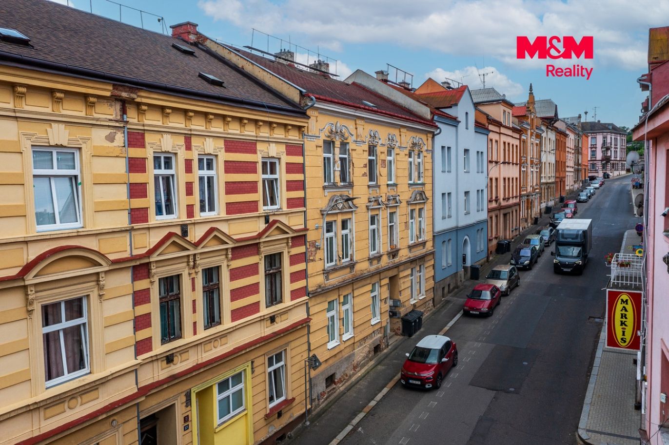 Dům