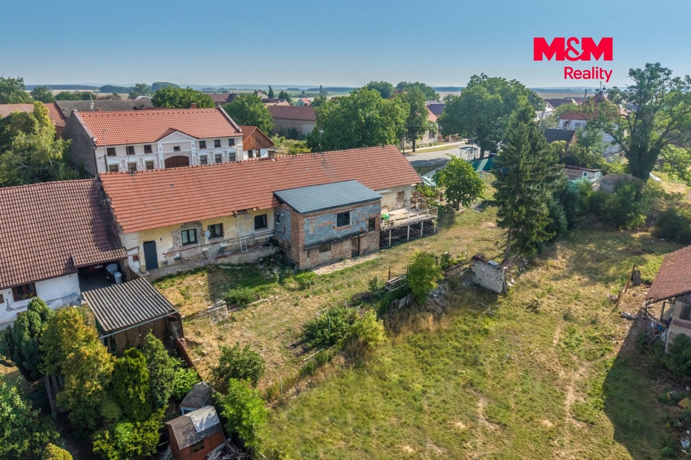 dům